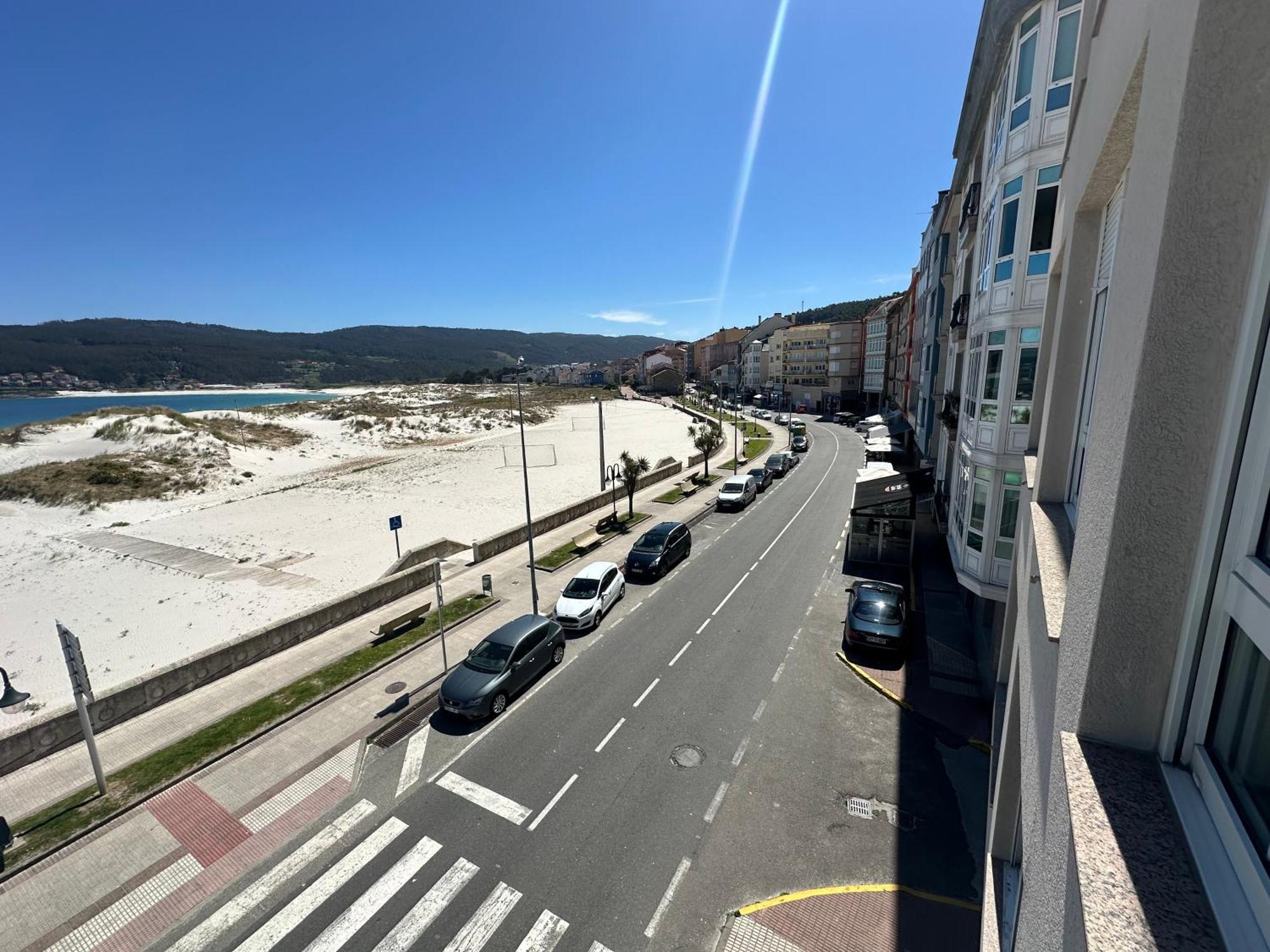 A Terraza Pequena By Oktheway Apartment Laxe Exterior photo